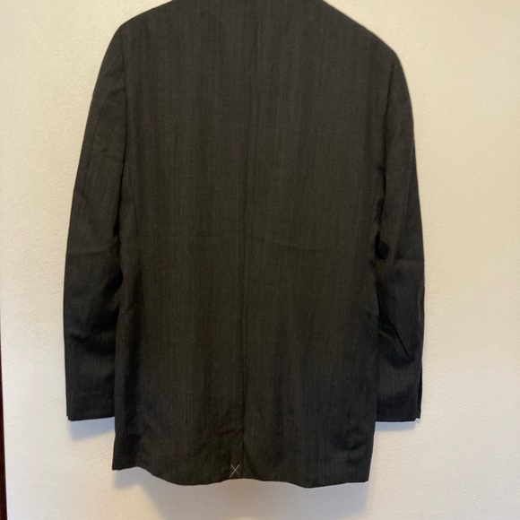 MEN’S WEARHOUSE Classic Fit Suit - Jacket 42 XL. Slacks - 36. Charcoal Gray - Picture 2 of 8